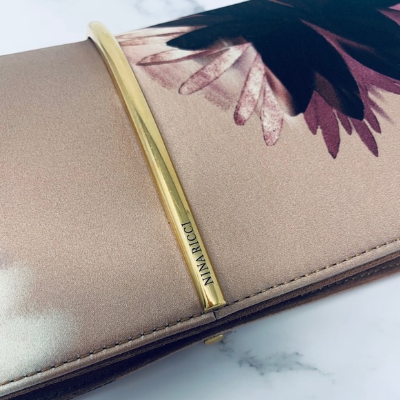 Nina Ricci Floral Arc Clutch - Picture 13 of 16